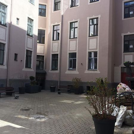 Sunny And Compact Apartment Riga Esterno foto