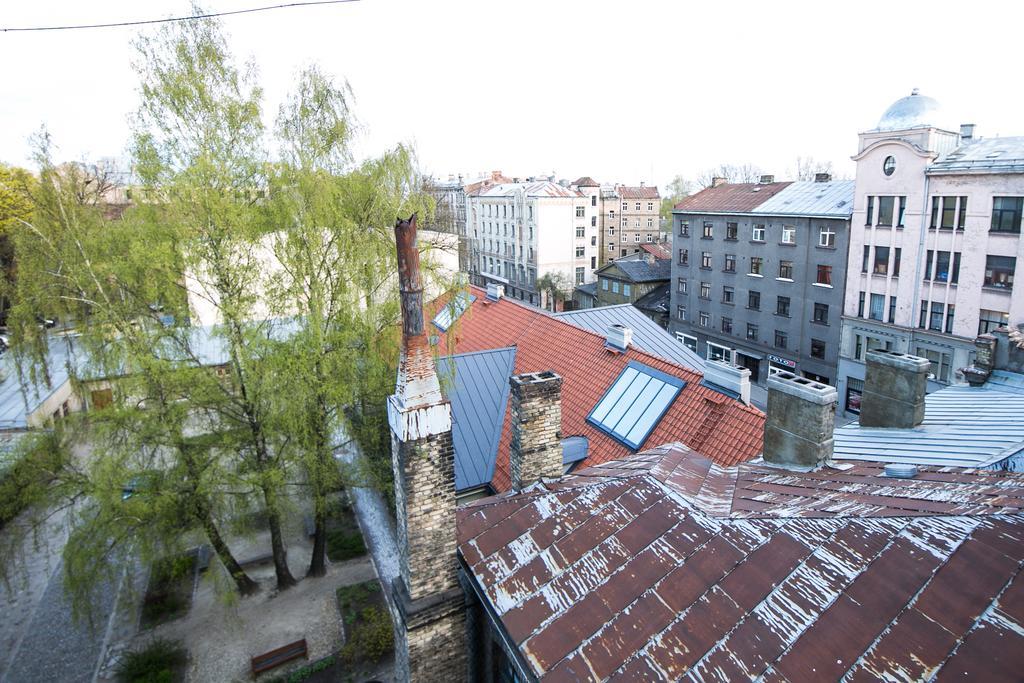 Sunny And Compact Apartment Riga Esterno foto