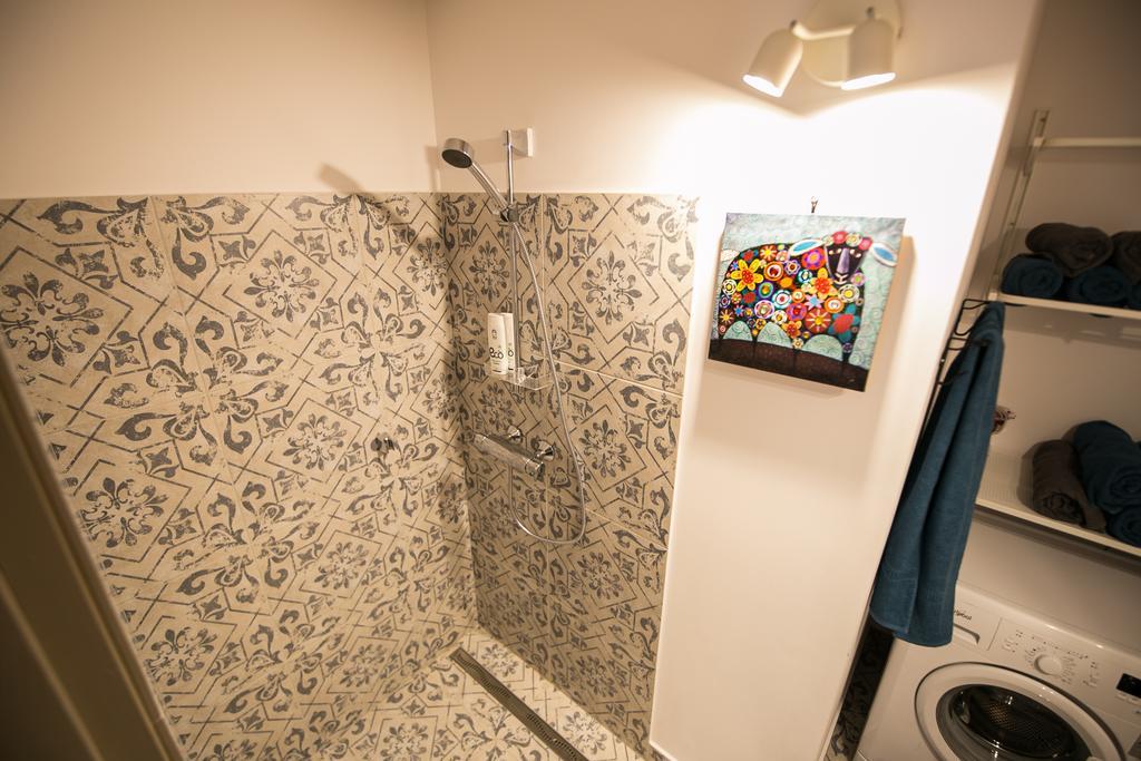 Sunny And Compact Apartment Riga Esterno foto